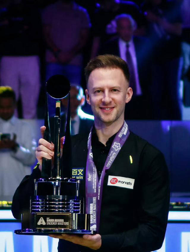 他年轻球员 他年轻球员